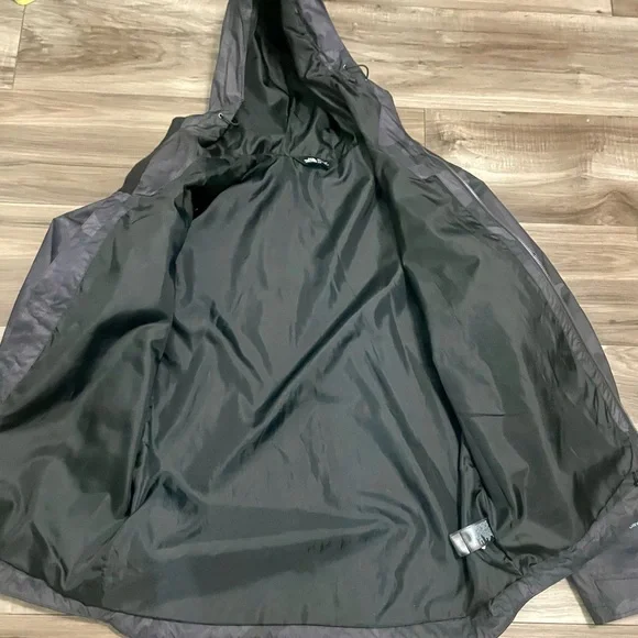 The North Face Men's Black Camo Raincoat Millerton shell jacket - Picture 2 of 5